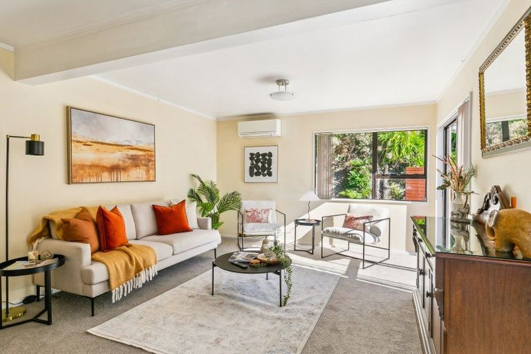 Photo of property in 107 Main Road, Tawa, Wellington, 5028