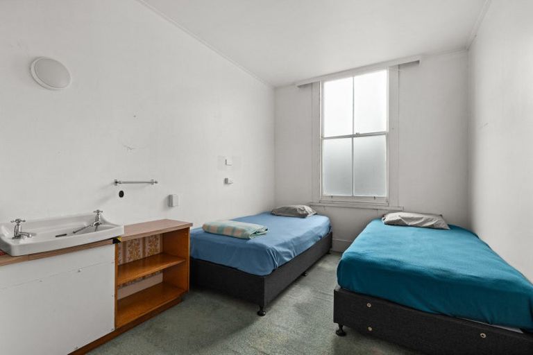 Photo of property in 1117 Karamu Road North, Mayfair, Hastings, 4122