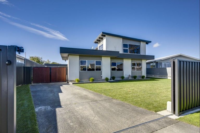 Photo of property in 30 Durham Avenue, Tamatea, Napier, 4112