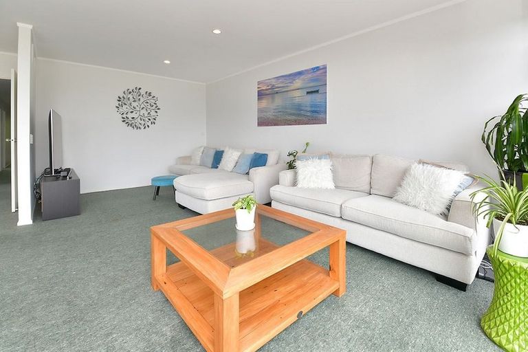 Photo of property in 37a Brightside Road, Stanmore Bay, Whangaparaoa, 0932