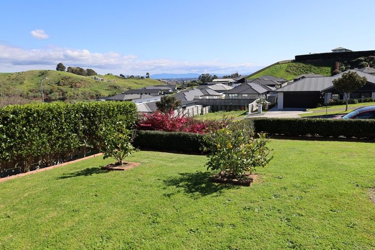 Photo of property in 11 Ballintoy Park Drive, Welcome Bay, Tauranga, 3175