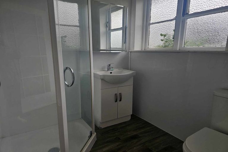 Photo of property in 31 Elizabeth Street, Moera, Lower Hutt, 5010