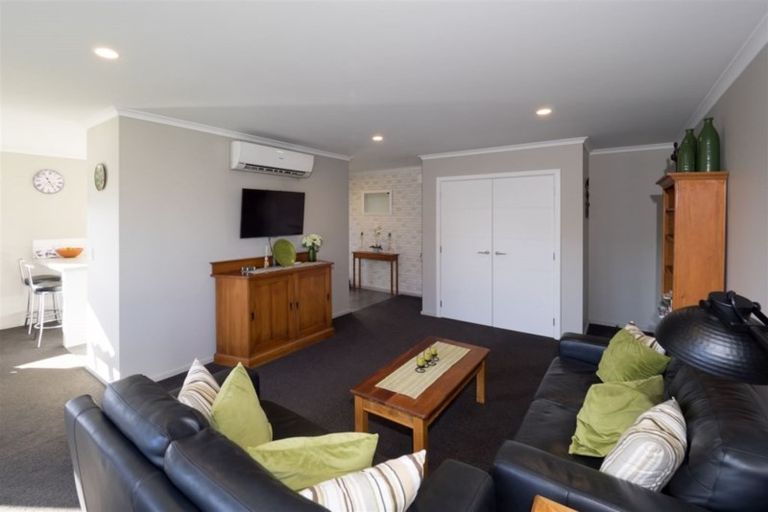 Photo of property in 16 Johnstone Street, Tinwald, Ashburton, 7700