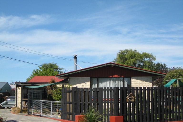 Photo of property in 24 Niagara Street, Wainoni, Christchurch, 8061