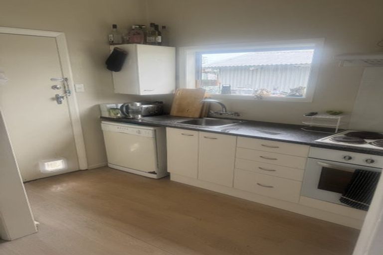 Photo of property in 14a Douglas Street, Waiwhetu, Lower Hutt, 5010