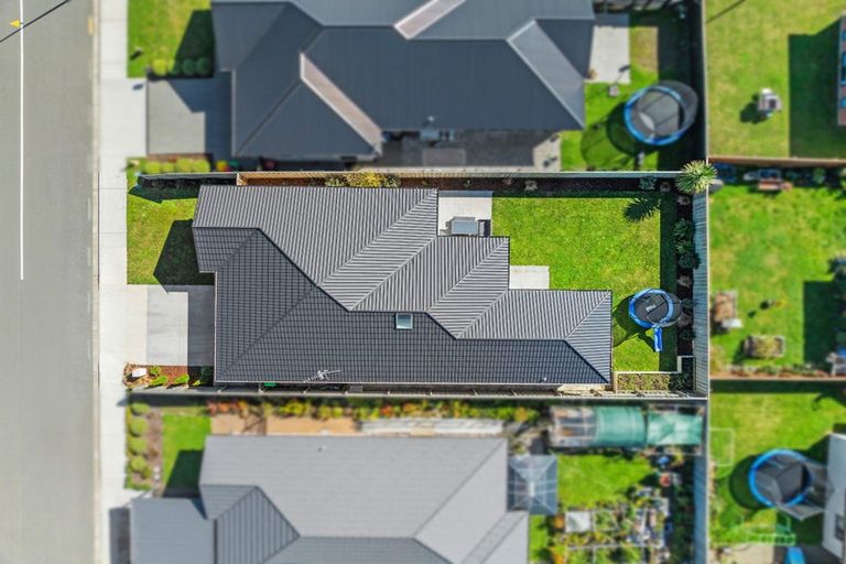 Photo of property in 3 Woodford Avenue, Woodend, 7610