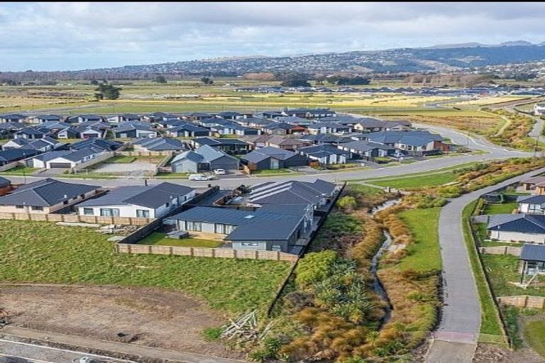 Photo of property in 30 Kearns Drive, Halswell, Christchurch, 8025