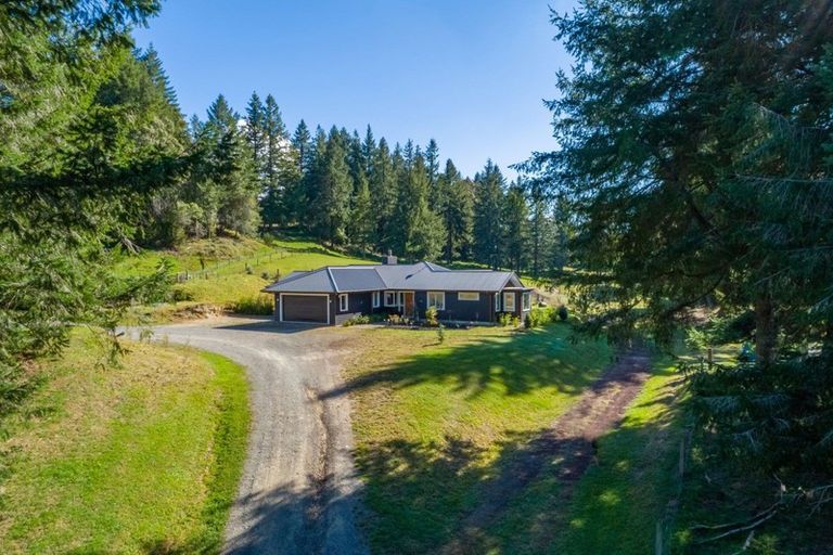 Photo of property in 16 Forest Road, Oruanui, Taupo, 3384