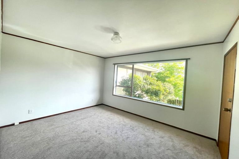 Photo of property in 1/27 Sea Spray Drive, Bucklands Beach, Auckland, 2012