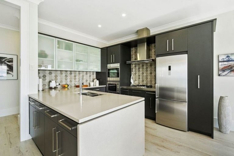 Photo of property in 46 Main Road, Mount Pleasant, Christchurch, 8081