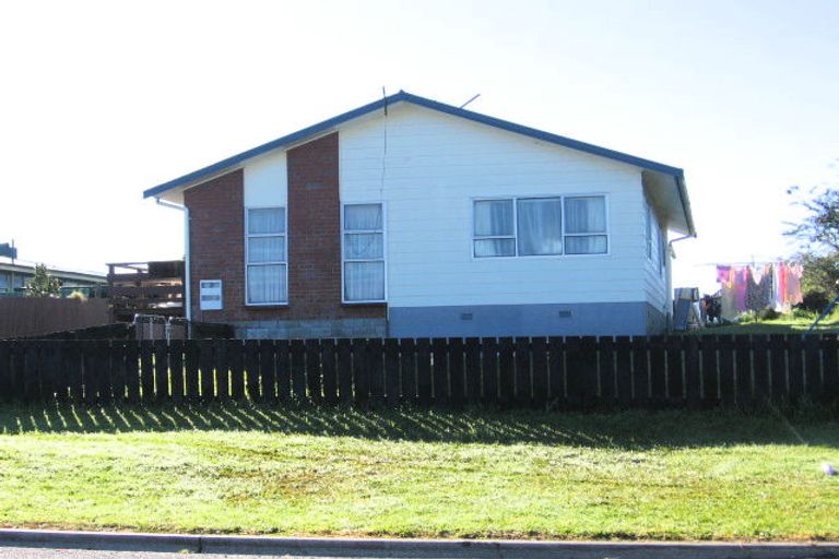 Photo of property in 22 Whiteman Road, Kawakawa, 0210