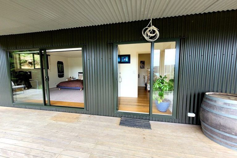Photo of property in 8a Schoolhouse Bay Road, Kawau Island, 0920