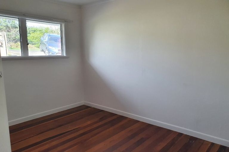 Photo of property in 129 Oteha Road, Fairview Heights, Auckland, 0632