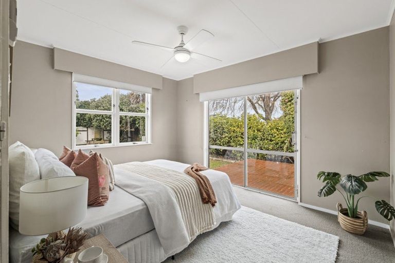 Photo of property in 27 Dewe Avenue, Feilding, 4702