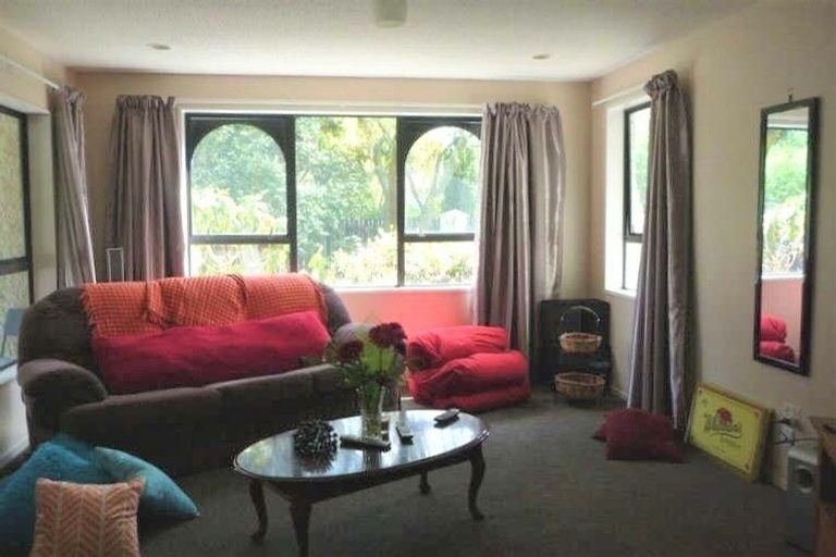 Photo of property in 56 Bellingham Place, Avonhead, Christchurch, 8042