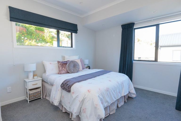Photo of property in 46 Domett Street, Newlands, Wellington, 6037