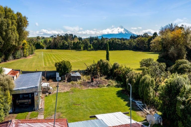 Photo of property in 41 Collingwood Street, Eltham, 4322