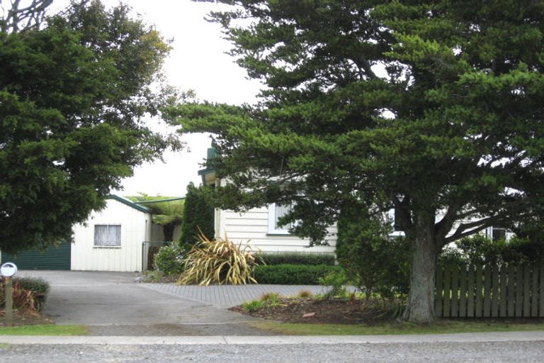 Photo of property in 581 Great South Road, Rosehill, Papakura, 2113
