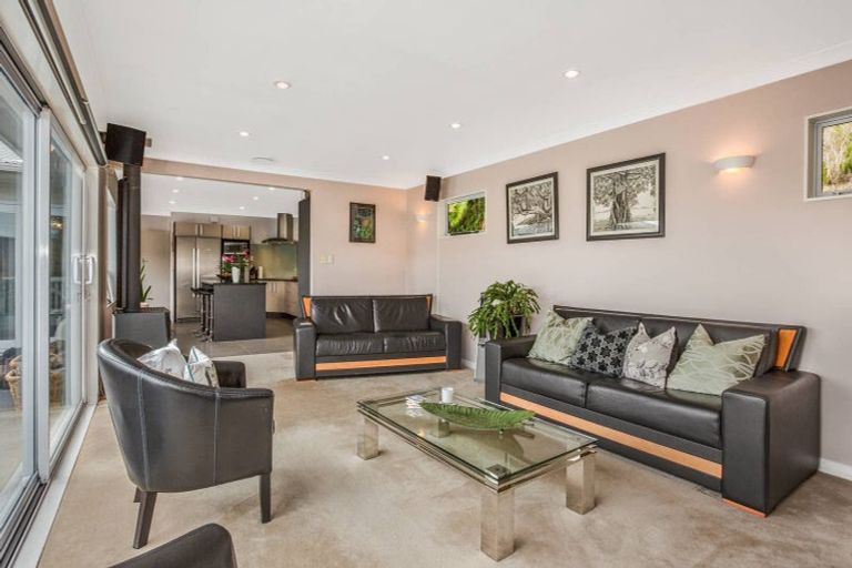 Photo of property in 10 Faris Crescent, Wainuiomata, Lower Hutt, 5014