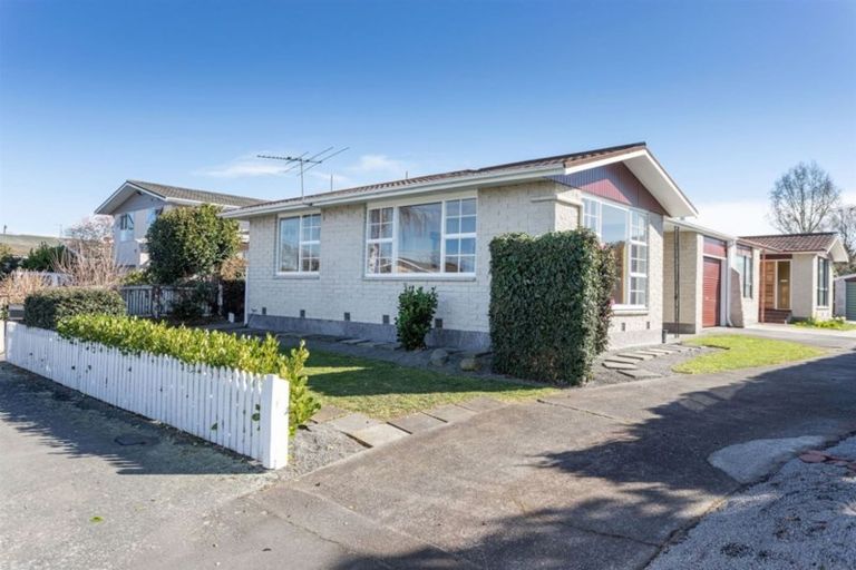 Photo of property in 2/31 Hartford Street, Burnside, Christchurch, 8053