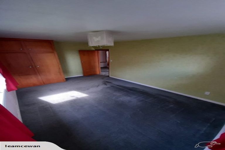 Photo of property in 5 Wyatt Place, Russley, Christchurch, 8042