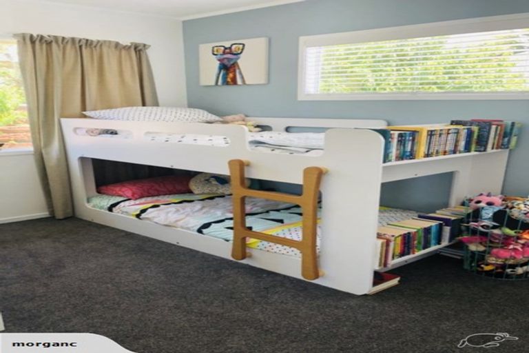 Photo of property in 1/2 Hume Drive, Hillcrest, Auckland, 0627