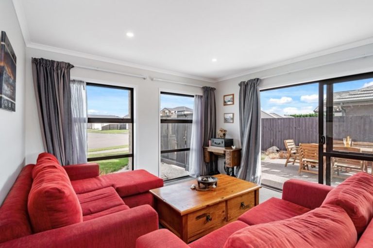Photo of property in 36 Luxembourg Crescent, Halswell, Christchurch, 8025