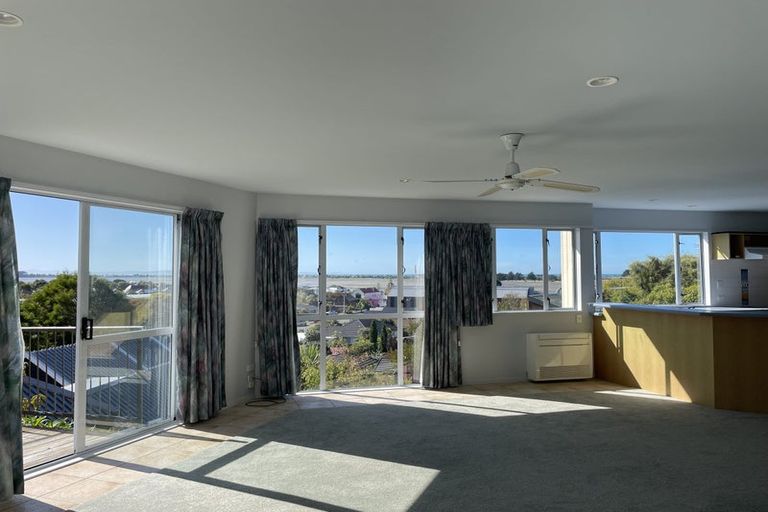 Photo of property in 8 Ball Lane, Redcliffs, Christchurch, 8081