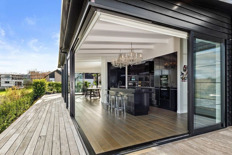 Photo of property in 8 Laly Haddon Place, Matakana, Warkworth, 0985