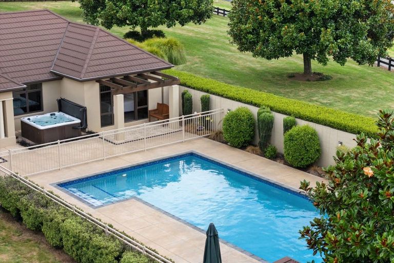 Photo of property in 4 Parklea Drive, Tamahere, Hamilton, 3283