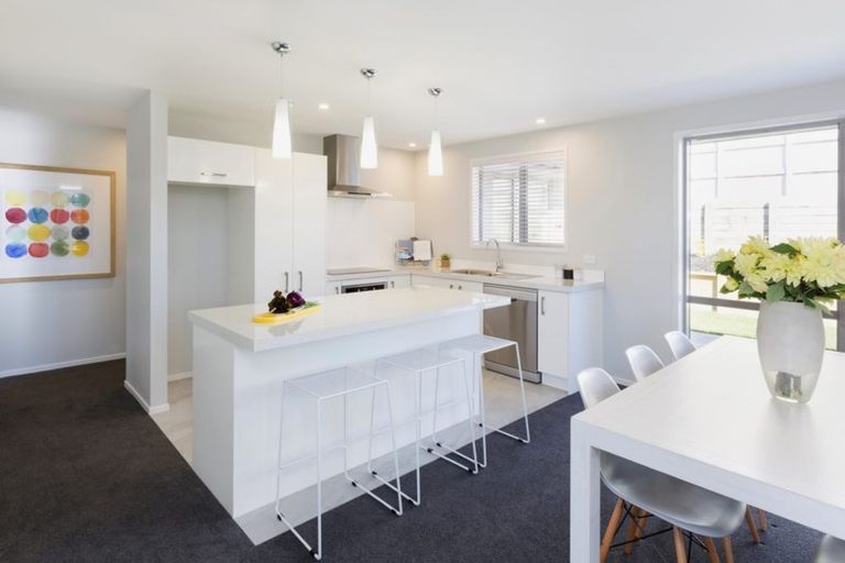 Photo of property in 1 Komata Crescent, Papamoa Beach, Papamoa, 3118