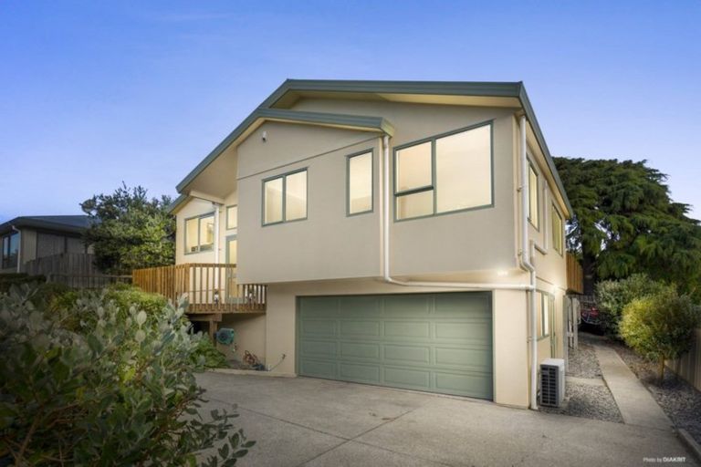 Photo of property in 15b Hawtrey Terrace, Johnsonville, Wellington, 6037