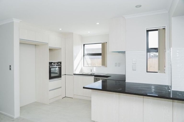 Photo of property in 79c Russell Road, Manurewa, Auckland, 2102