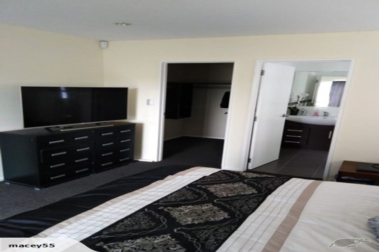 Photo of property in 9 Maadi Place, Papakura, 2110