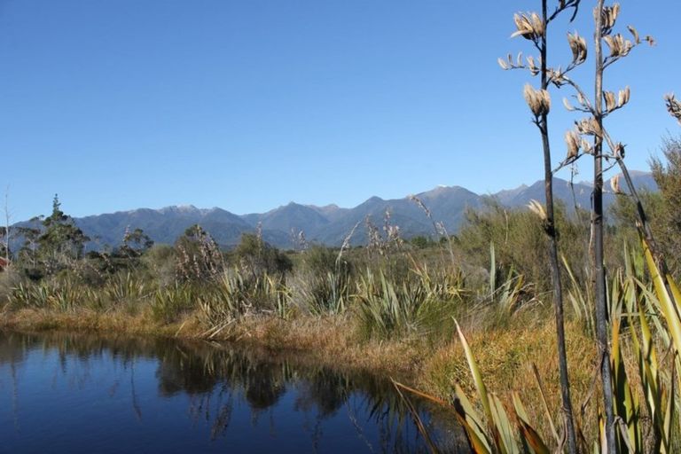 Photo of property in 122 Birds Ferry Road, Virgin Flat, Cape Foulwind, 7892