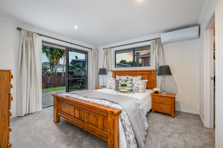 Photo of property in 62 Waitaki Street, Henderson, Auckland, 0612