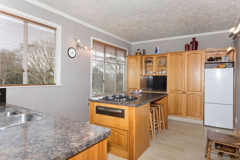Photo of property in 40 Queen Street, Dannevirke, 4930