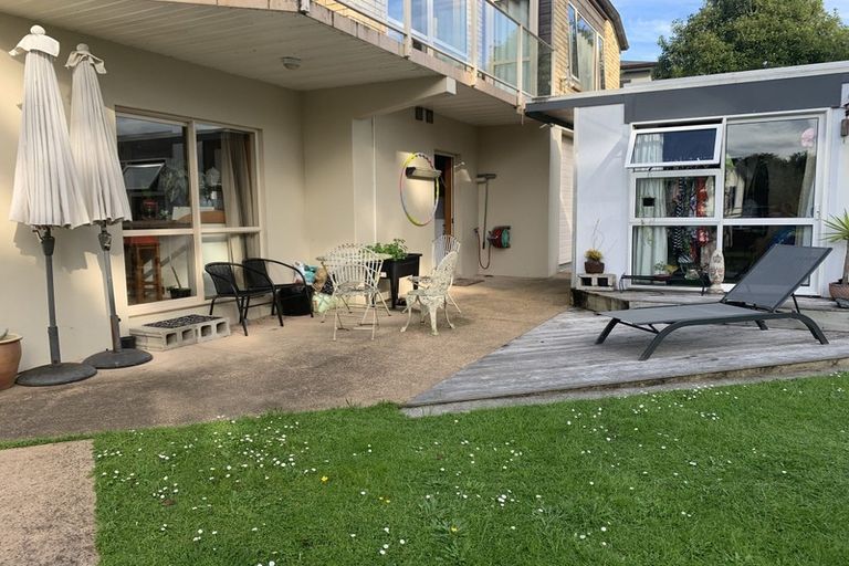 Photo of property in 44e Rame Road, Greenhithe, Auckland, 0632