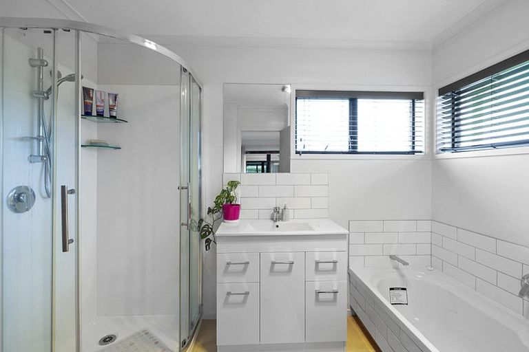 Photo of property in 39 Tiverton Crescent, Whalers Gate, New Plymouth, 4310