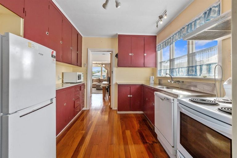 Photo of property in 13 Hay Street, Wainuiomata, Lower Hutt, 5014