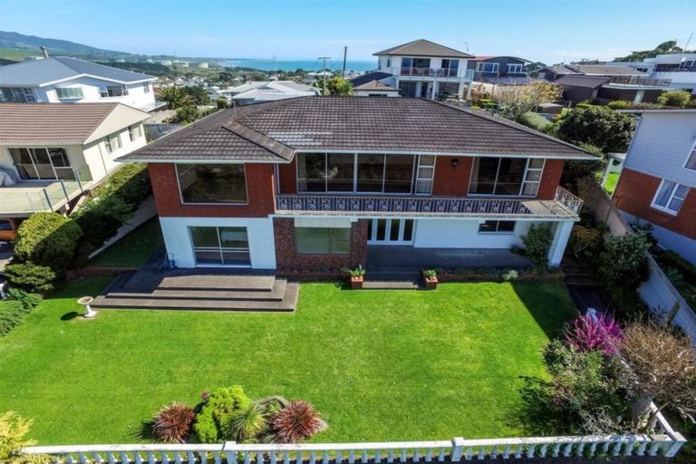 Photo of property in 8a Scott Street, Moturoa, New Plymouth, 4310