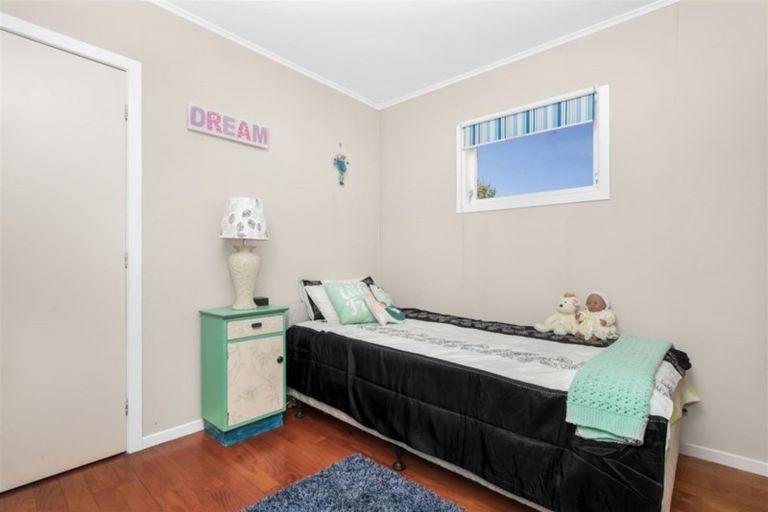 Photo of property in 54a West Coast Road, Glen Eden, Auckland, 0602