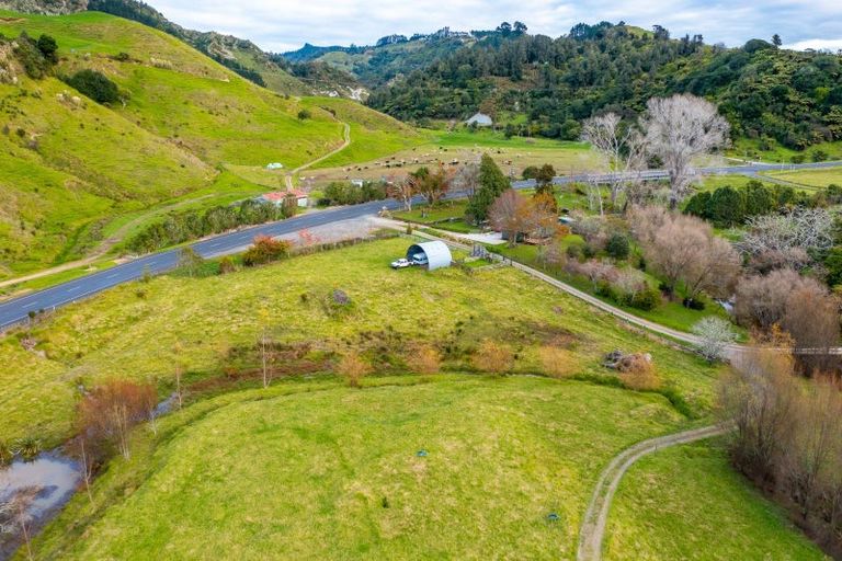 Photo of property in 939 Mokau Road, Mimi, Urenui, 4377