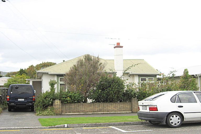 Photo of property in 11 Pilmuir Street, Hutt Central, Lower Hutt, 5010