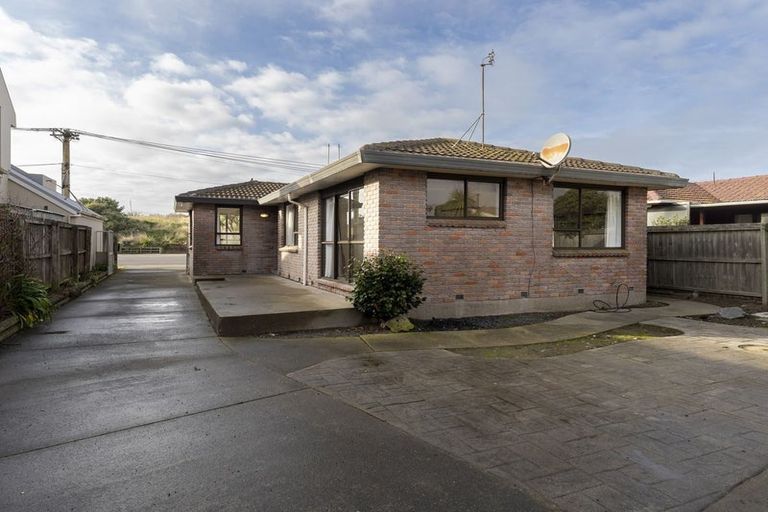 Photo of property in 54 Marine Parade, North New Brighton, Christchurch, 8083
