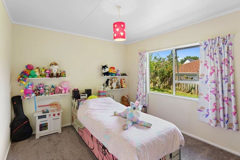 Photo of property in 83 Huia Street, Waikanae, 5036