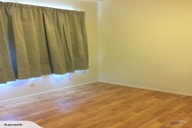 Photo of property in 1/44 Megan Avenue, Pakuranga Heights, Auckland, 2010