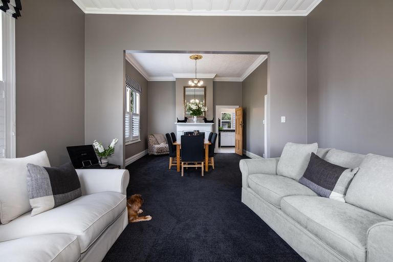 Photo of property in 155 Victoria Street, Cambridge, 3434