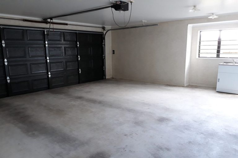 Photo of property in 137 Burswood Drive, Burswood, Auckland, 2013