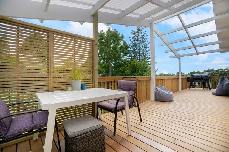 Photo of property in 38a Colmar Road, Mellons Bay, Auckland, 2014